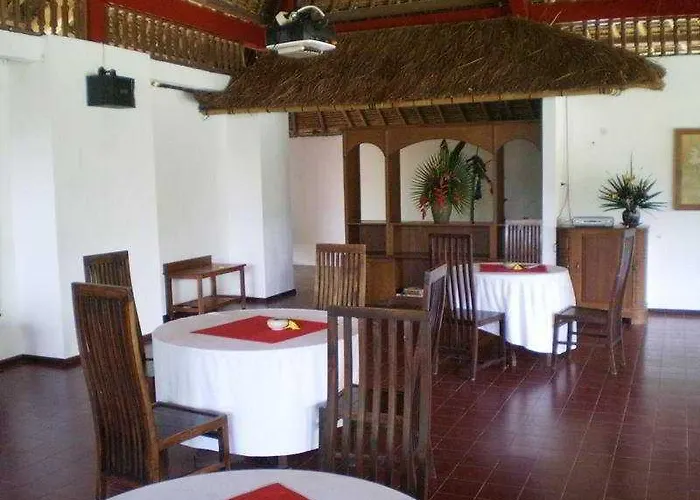Puri Bunga 3*